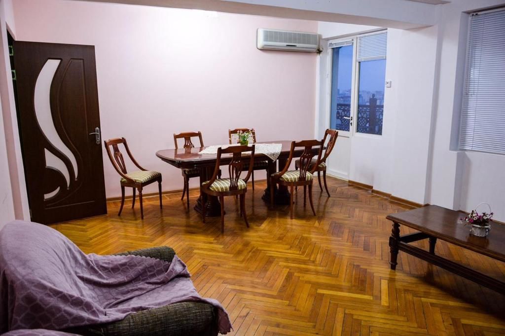 Апартаменты City Hall Apartment Баку-19
